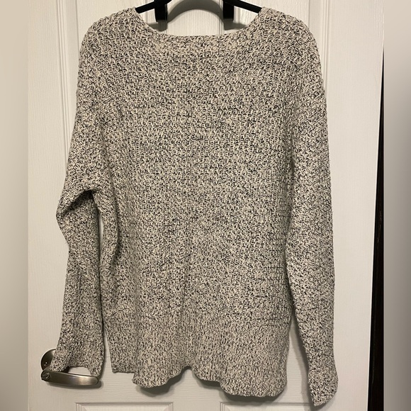 Roots || Salt and Pepper Knit Sweater - Picture 2 of 8